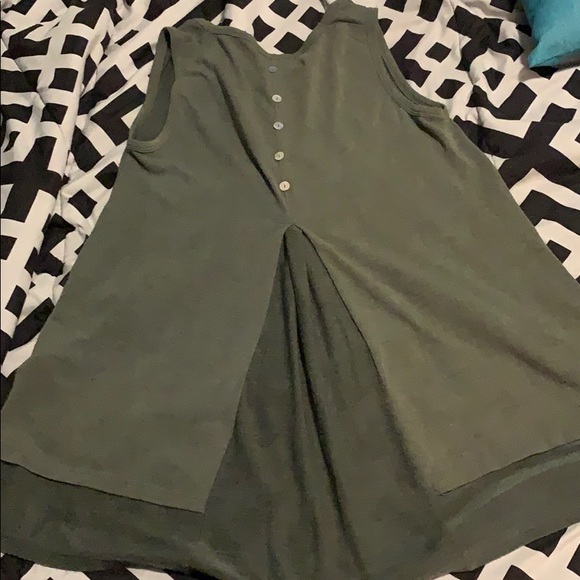 Clothes - Picture 2 of 2